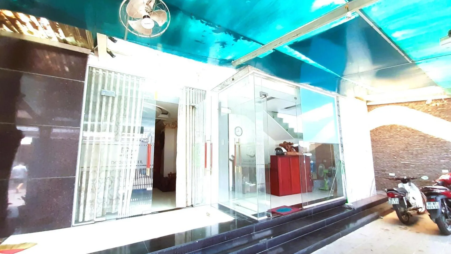 **  Do Gia Hotel Ho Chi Minh City Vietnam